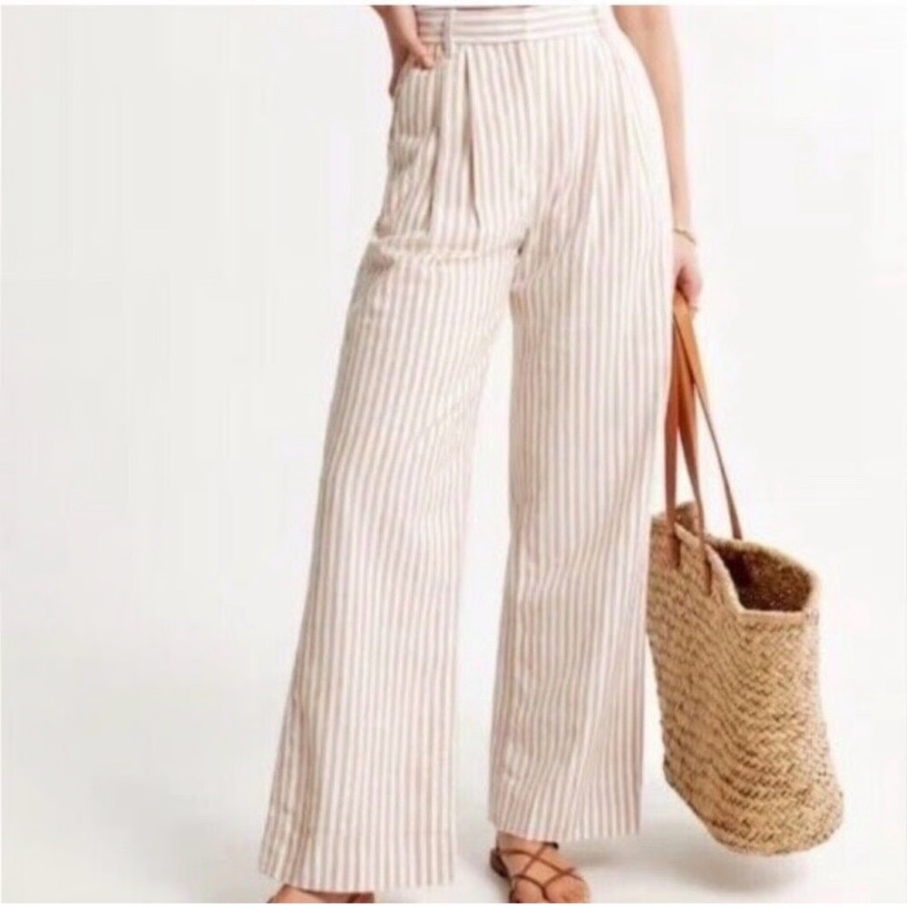 Abercrombie & Fitch Linen Blend Tailored Wide Leg Pant Stripe Beige & white SL